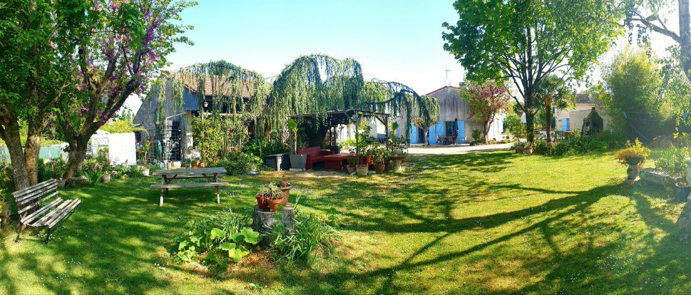 Aire camping-car  Corme-Royal (17600) - Photo 1